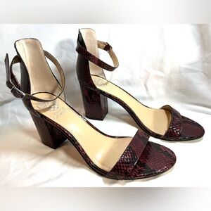 Vince Camuto Beah Snakeskin Burgundy Low Heel Sandals Size 8